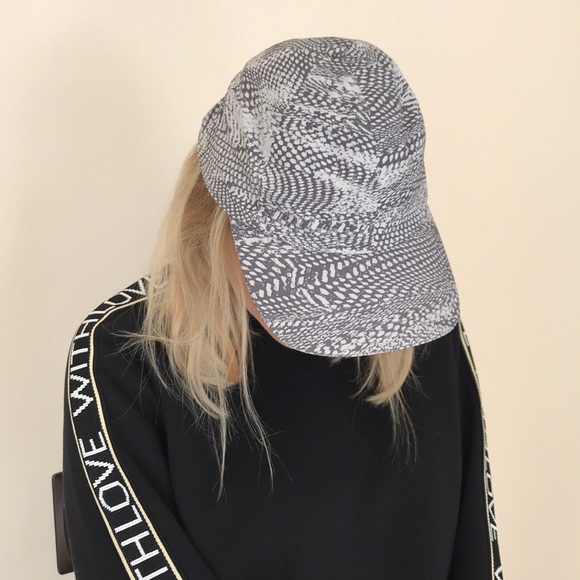 NWT lululemon baller hat - Picture 2 of 6